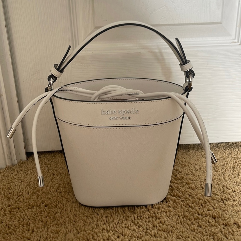 Kate Spade White Bucket Bag (Never Worn)